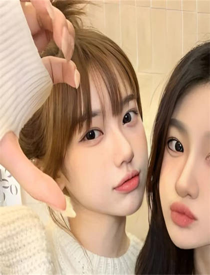 从爱情片角度解读《人类观察》：的创作历程与幕后故事 ——带你领略爱情片的魅力